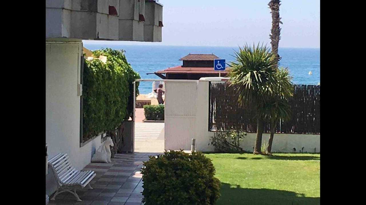 リョレート・デ・マルRomantico Piso De La Playa Fenalsアパートメント エクステリア 写真
